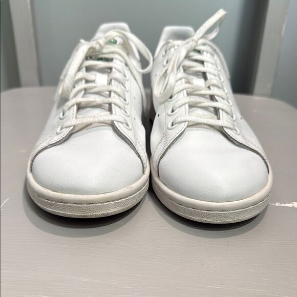 Men’s Adidas Stan Smith Endorsed White and Green Leather Sneakers - Picture 4 of 12